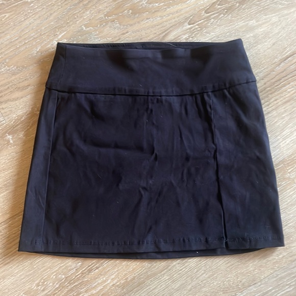 GARAGE ALEXA LOW RISE SLIT SKIRT - Picture 2 of 4